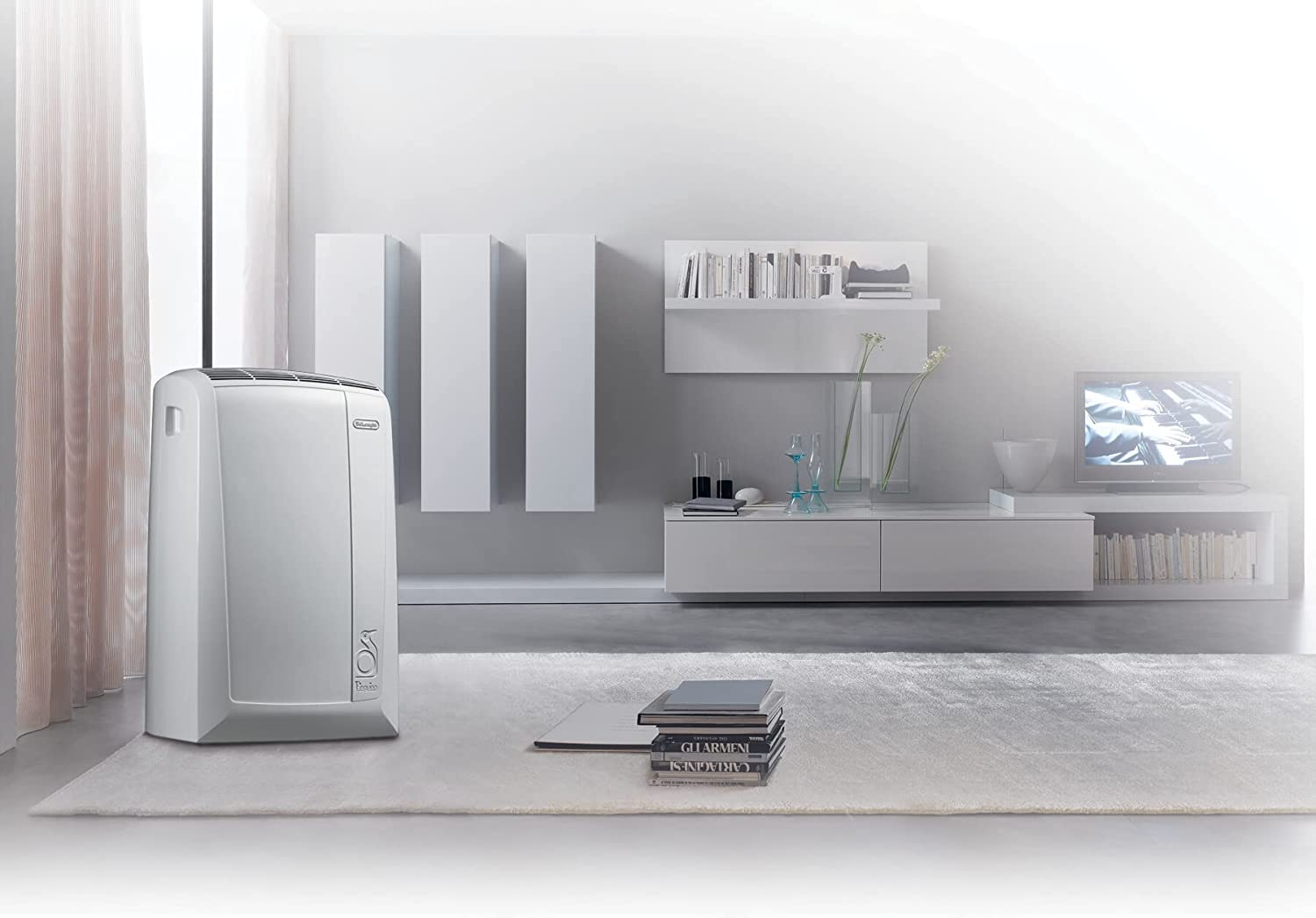De'Longhi Pinguino PACN82 Eco | Portable Air Conditioner with Real Feel Technology | 80m³, 9,400 BTU, A Energy Efficiency
