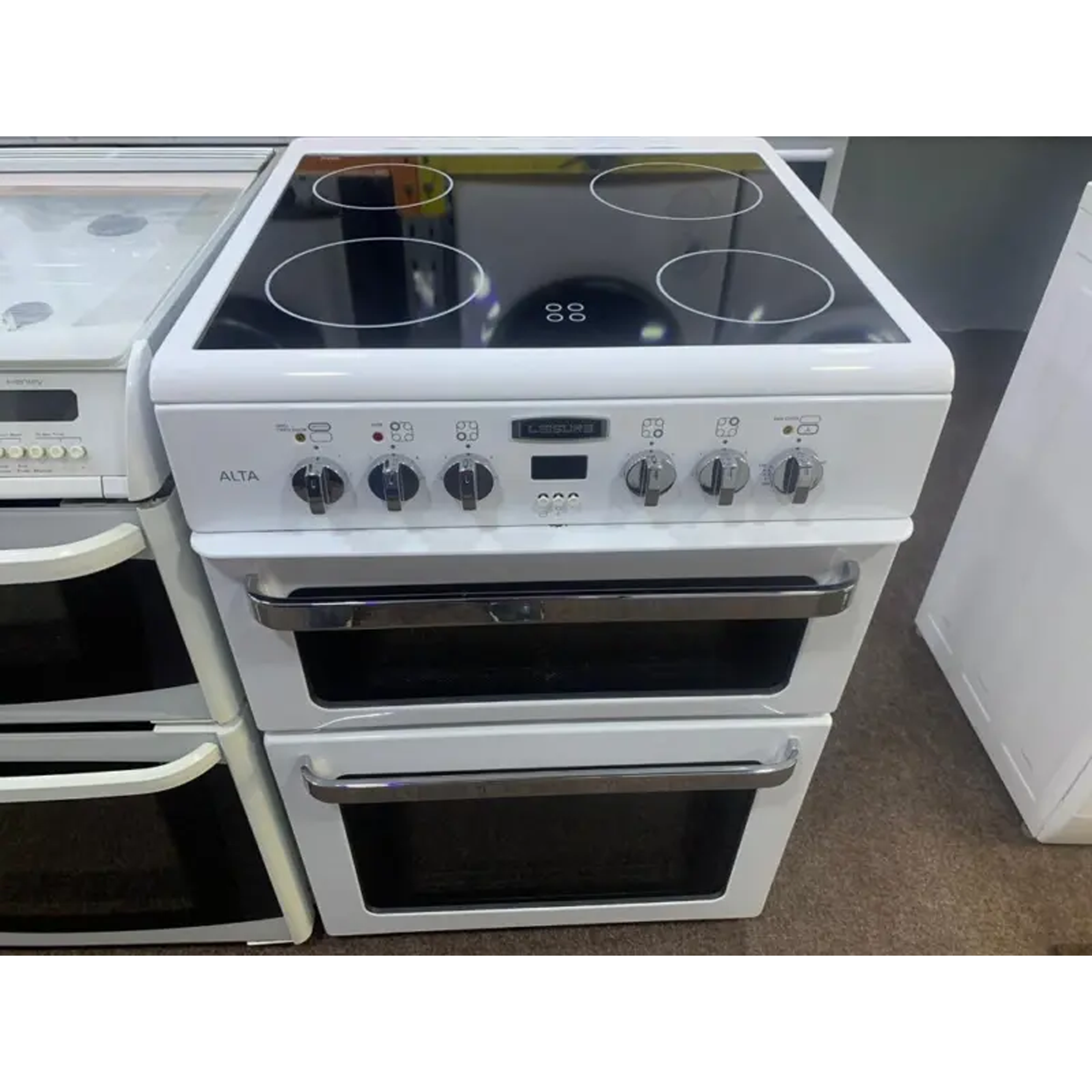 Leisure white good condition 60cm electric cooker with oven grill